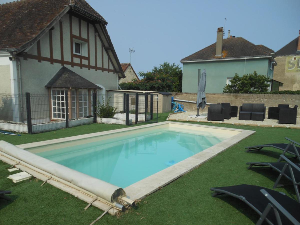 Le Rabelais Villa Thésée Exteriör bild